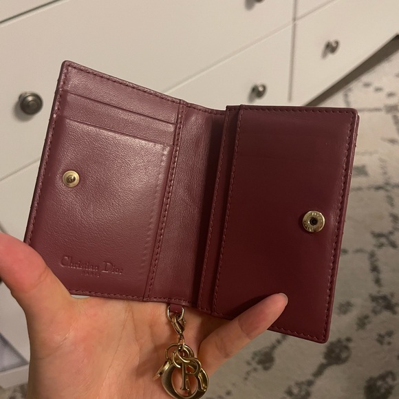 Lady Dior Flap Card Holder - Picture 3 of 3